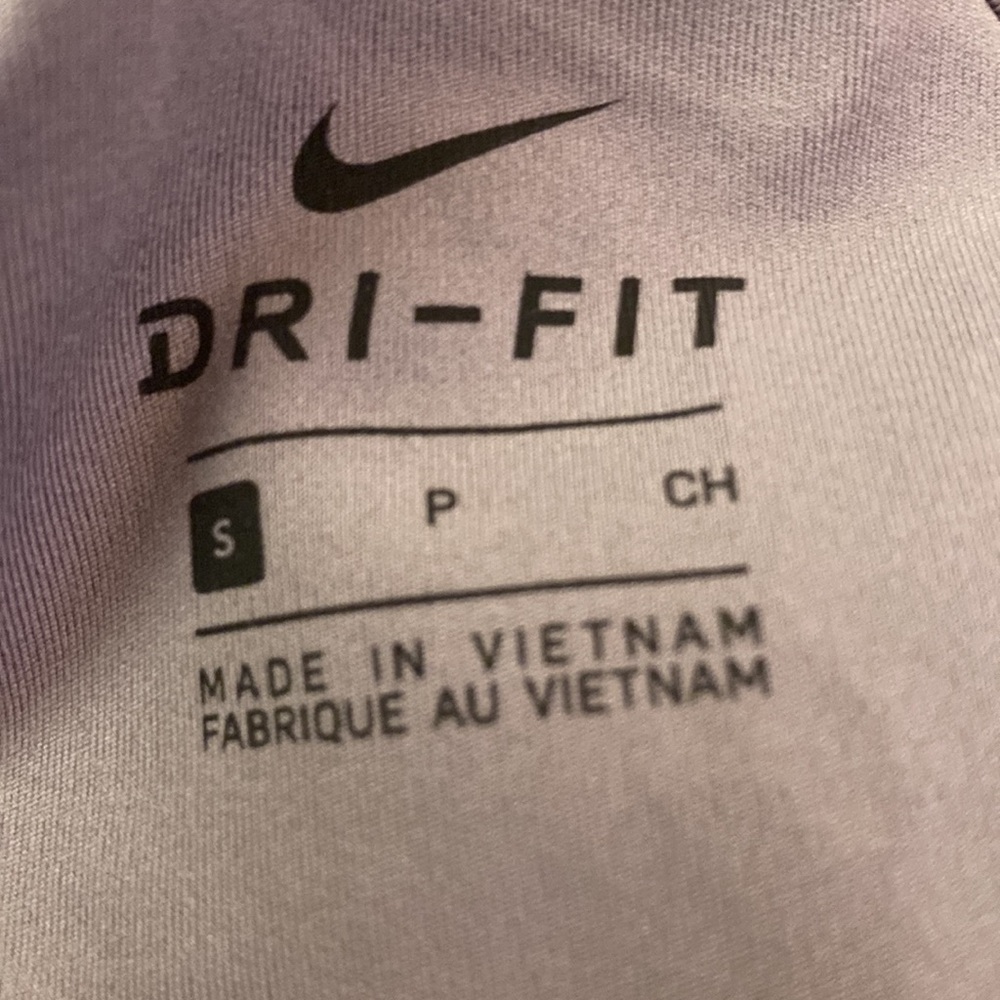 Nike Dri-Fit Women’s Cropped Laced Training Tank Purple Size XS - Picture 9 of 9